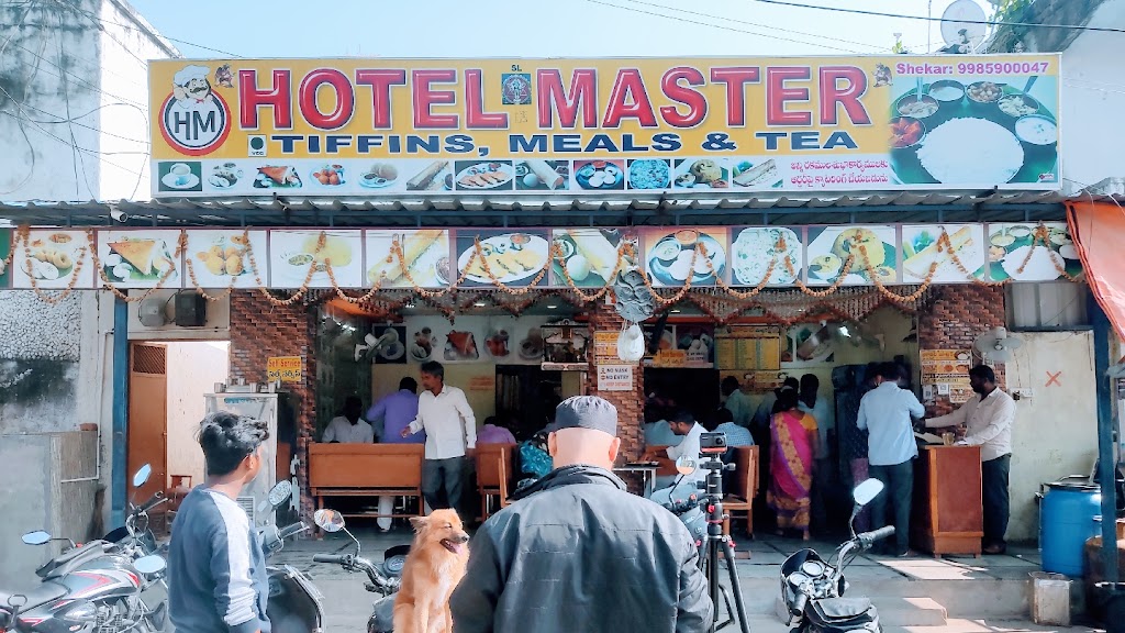 Hotel Master Tiffins
