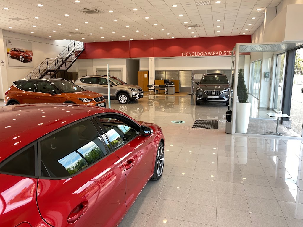 Vasa Alluitz Motor - Taller Oficial Volkswagen — Interior