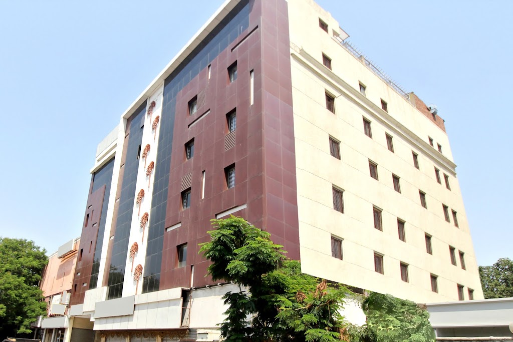 Hotel O Vasundhara Guest House Near Tankbund