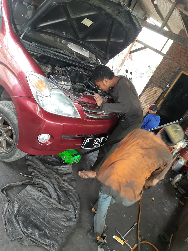 BENGKEL MOBIL SAHLAN - BENGKEL PANGGILAN 25 JAM NON STOP