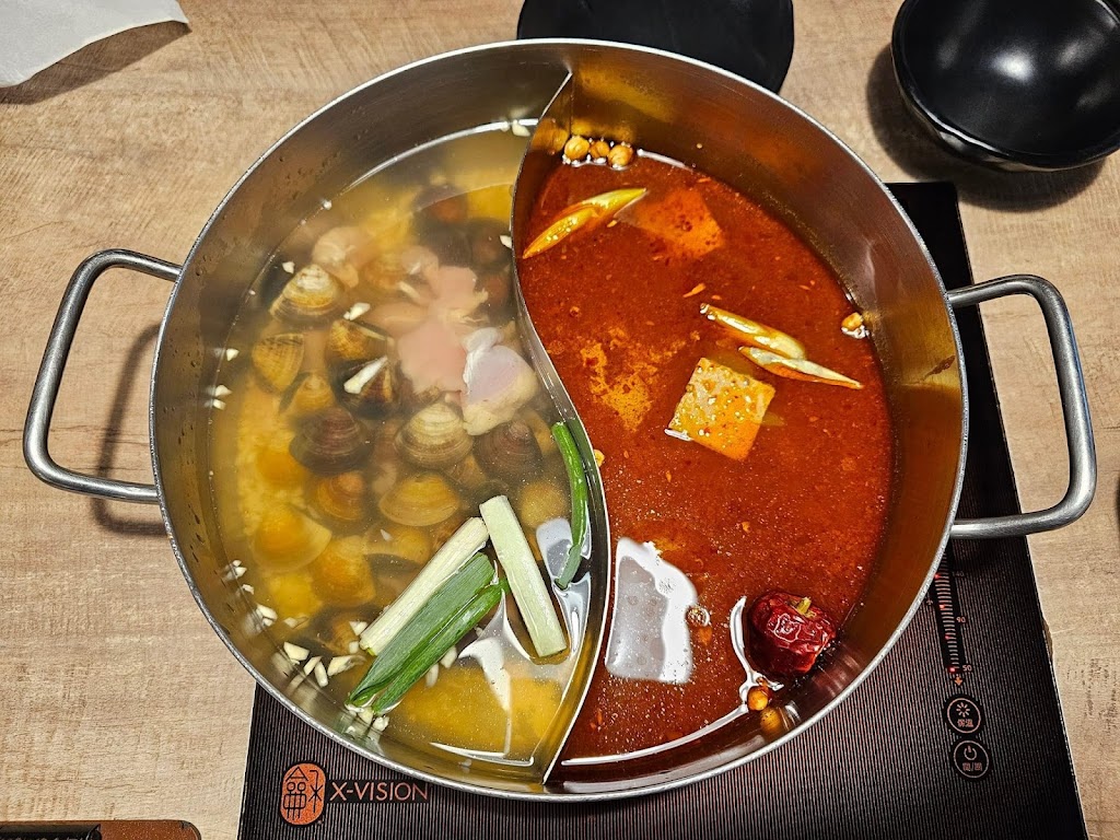 新馬辣經典麻辣鍋-板橋遠百店 的照片