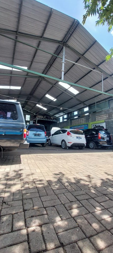 Dinamo Yohanes(MANNA MOTOR)