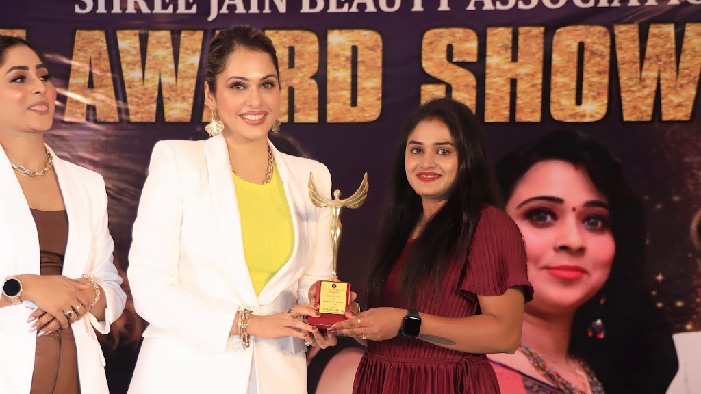 Shital Makeover Beauty Parlour Only For Ladies