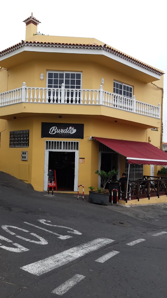 Burdas Cafe Bar