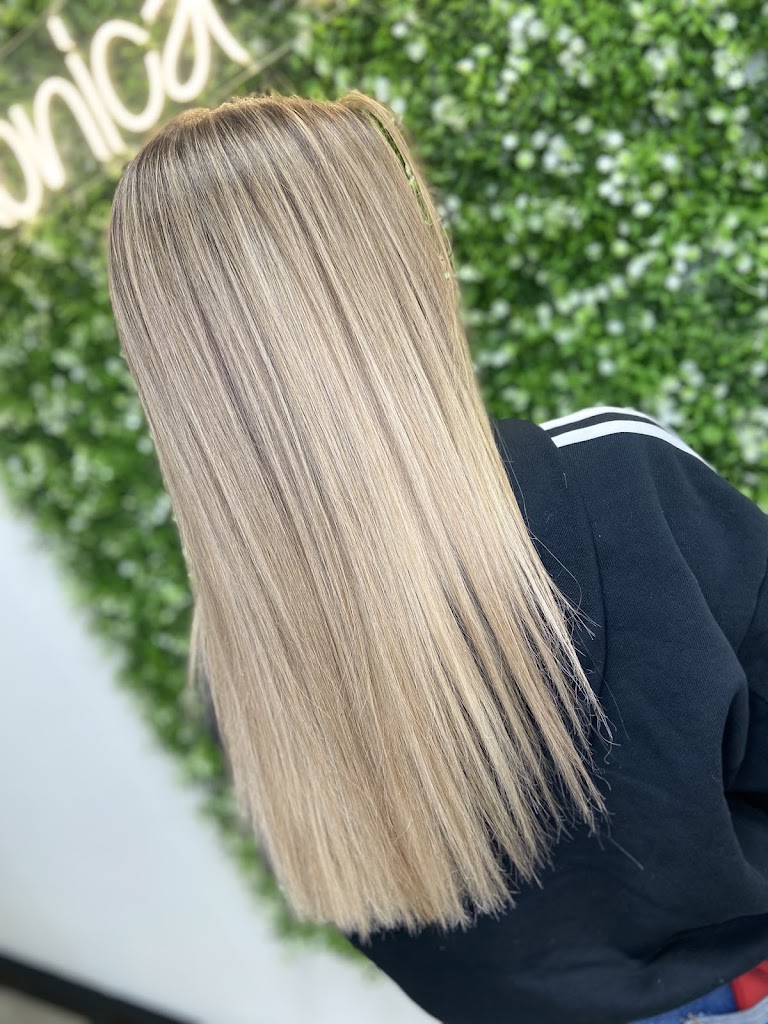 Monica Garcia Peluqueria y estetica — Peinado