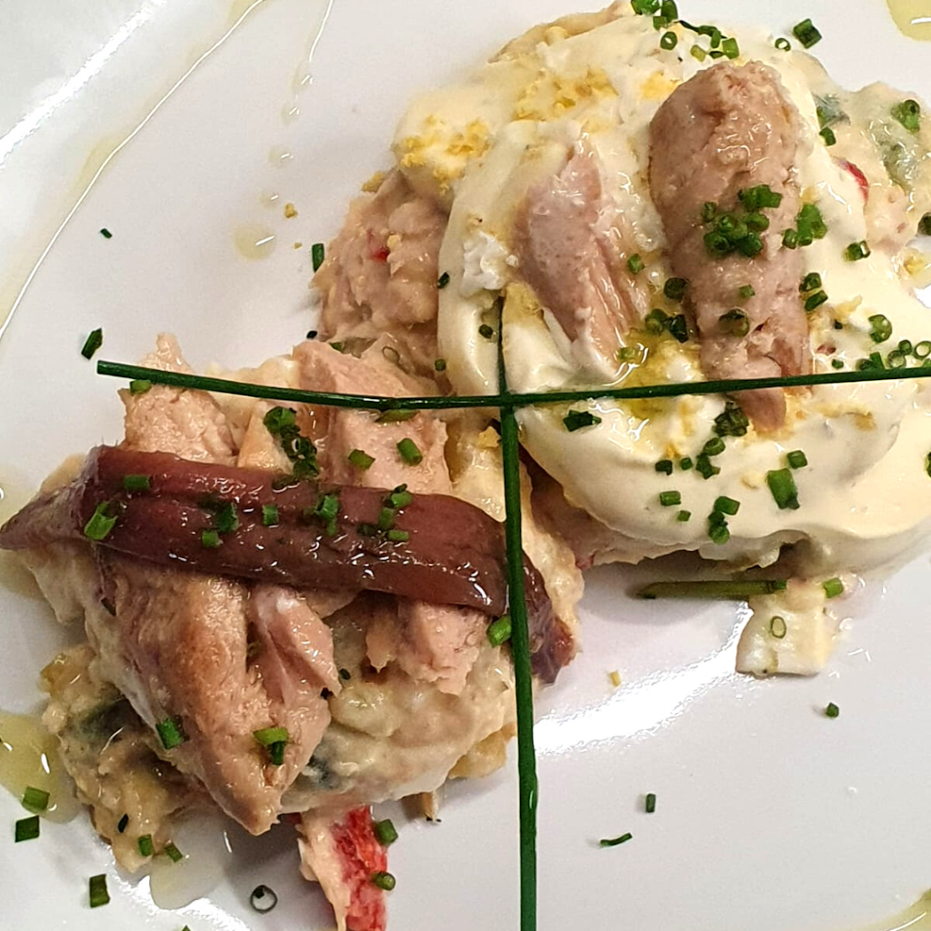 La Sardineta Badalona — Comida y bebida