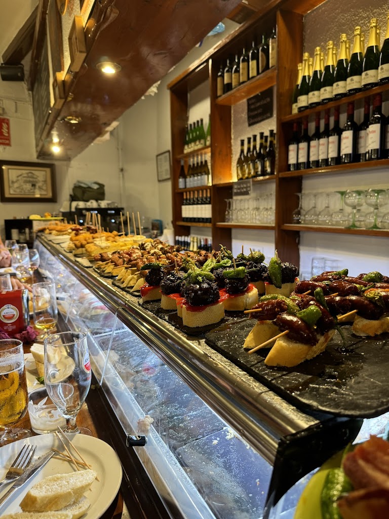 IZARRA TABERNA VASCA