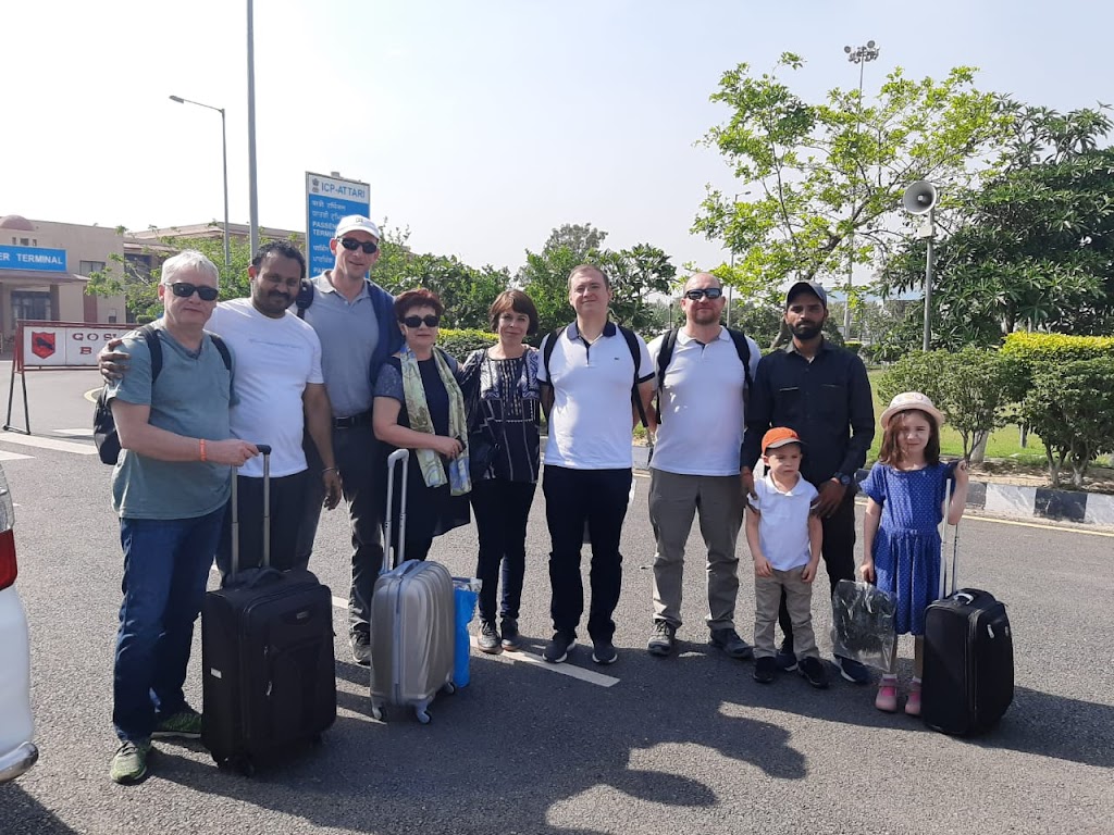 Agência de Aluguer de Carros em Amritsar-Amritsar-Cantt