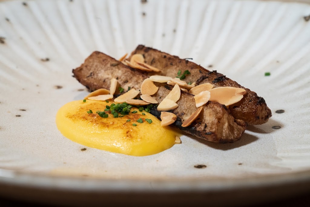 Les Clarisses Restaurant — Comida y bebida