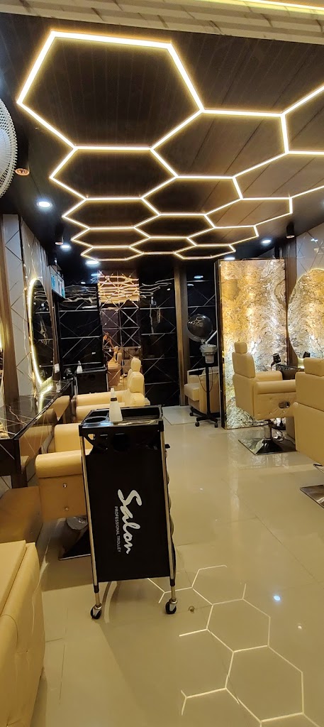 Myts Tattoo Unisex Salon