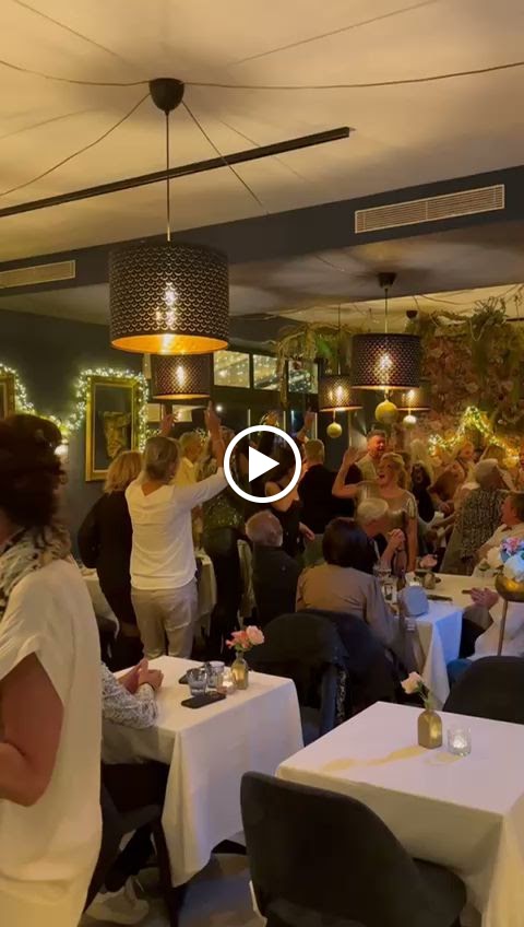 Restaurante CHARRELS Altea — Videos