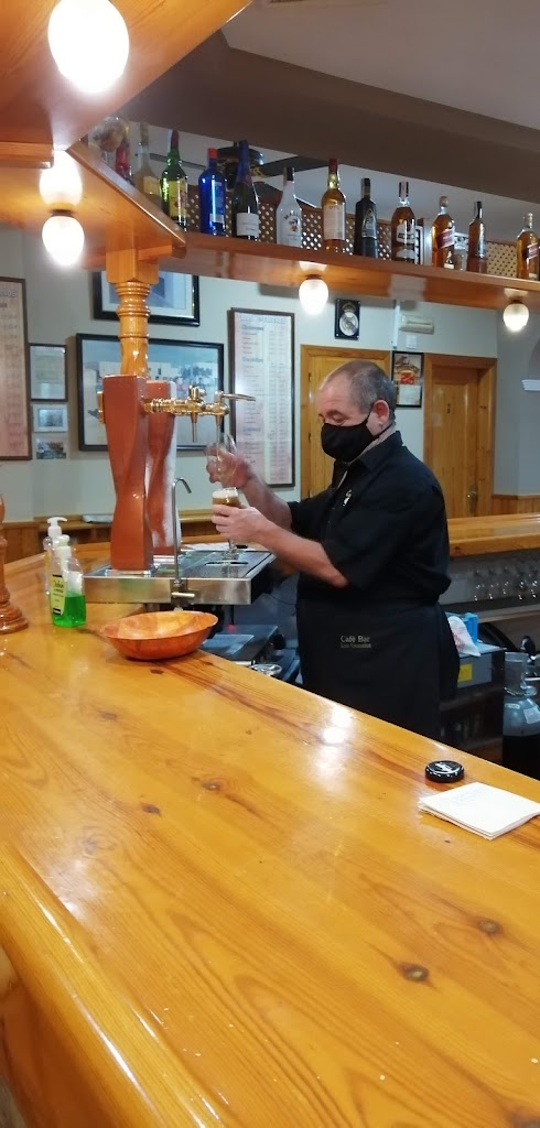 Bar Manuel Lupion Castillo — Ambiente