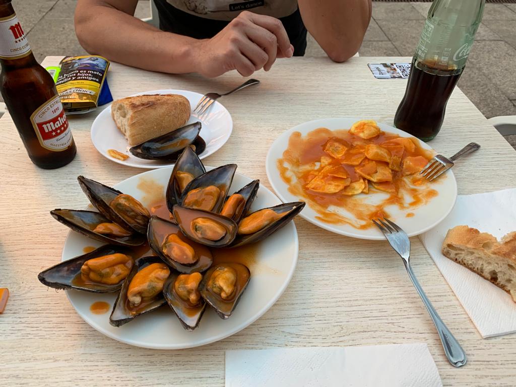 ZOREBI — Patatas bravas