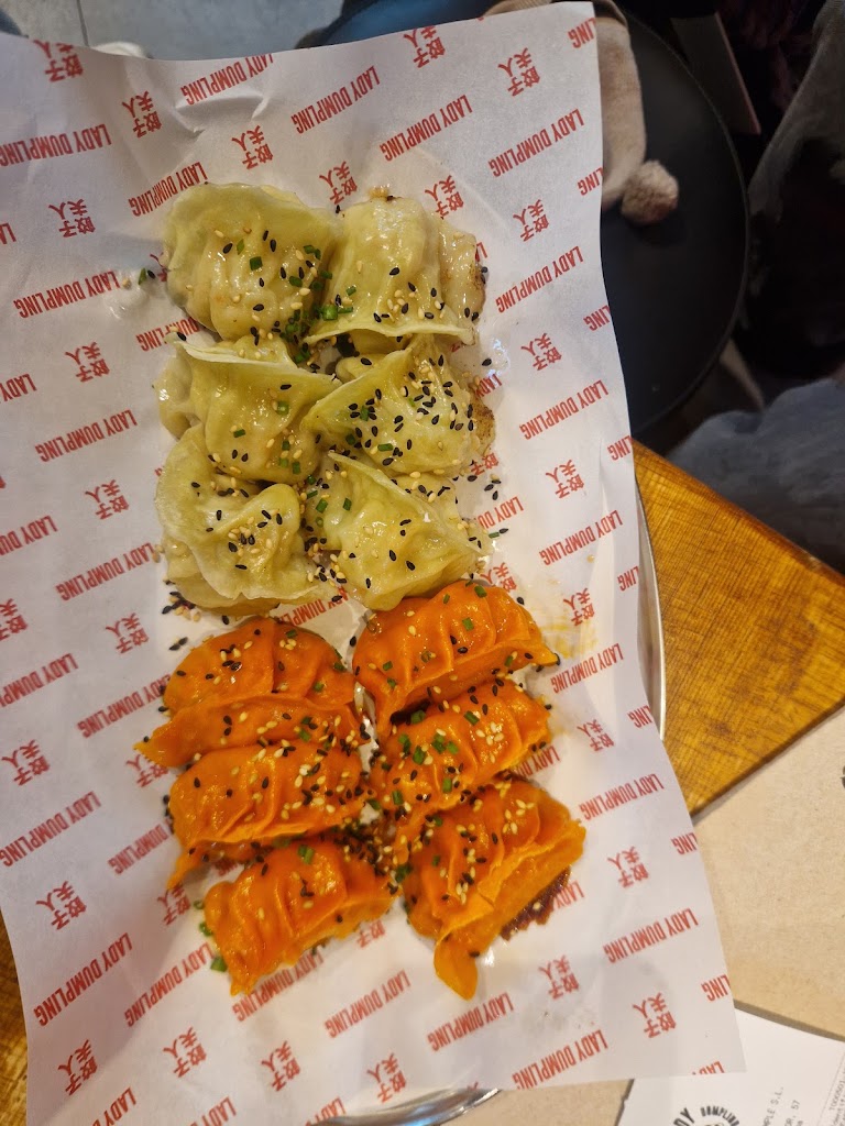 Lady Dumpling Arco de Triunfo — Mas recientes