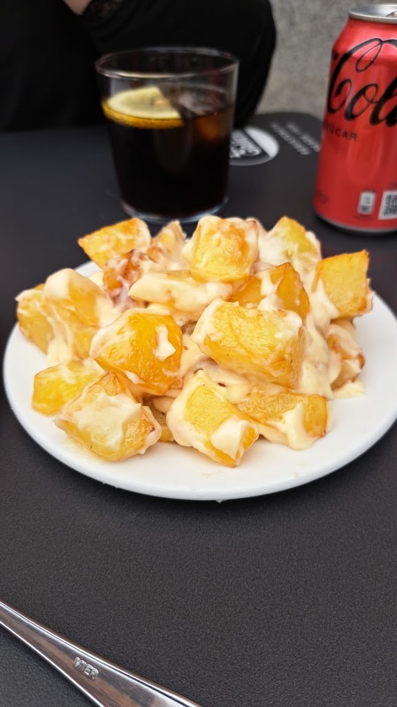 Bar L'Estacio — Comida y bebida