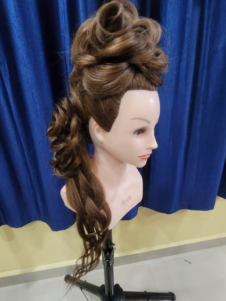 Shravani Beauty Parlour