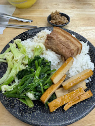 6458c6aa897f57a35db8b217 的照片