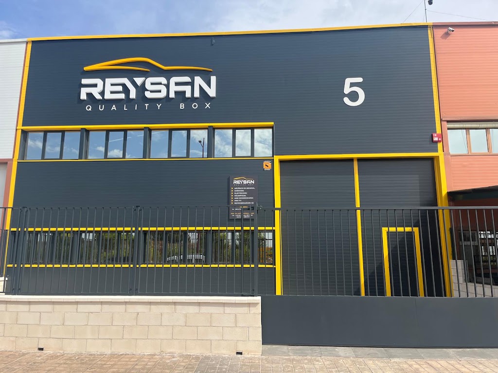 TALLER REYSAN QUALITY BOX — Exterior