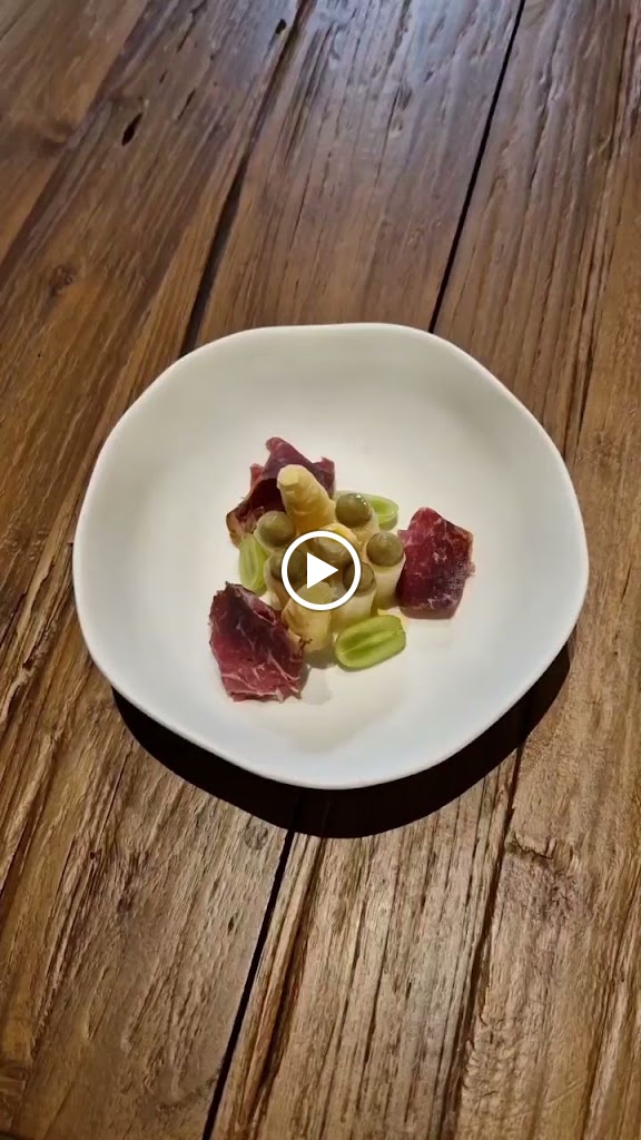 Ferran Cerro Restaurant — Videos