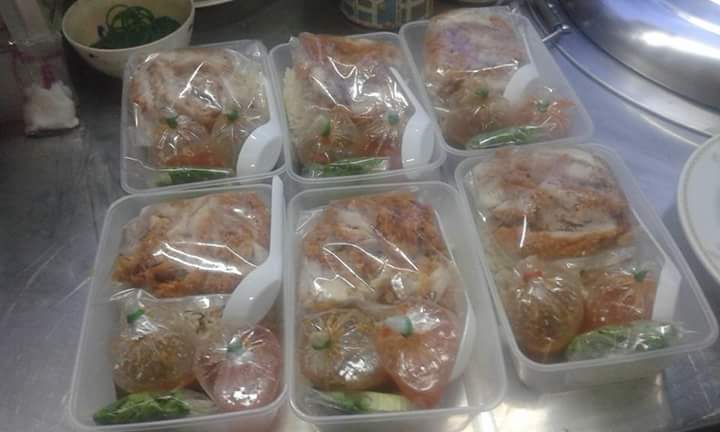 ร้าน ข้าวมันไก่ริมทางรถไฟ의 사진