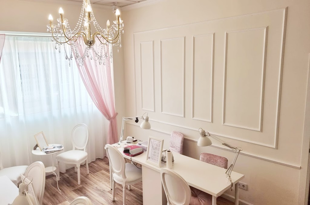 Crystal Nails & Beauty- Salon Unas Torrevieja