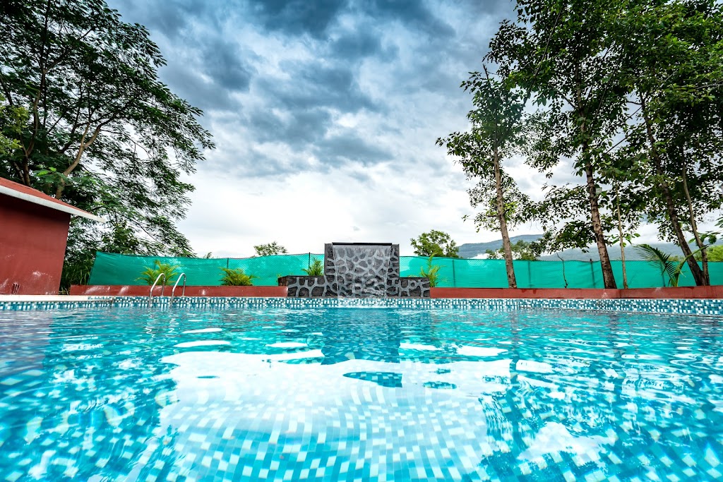 Red Stones Resorts