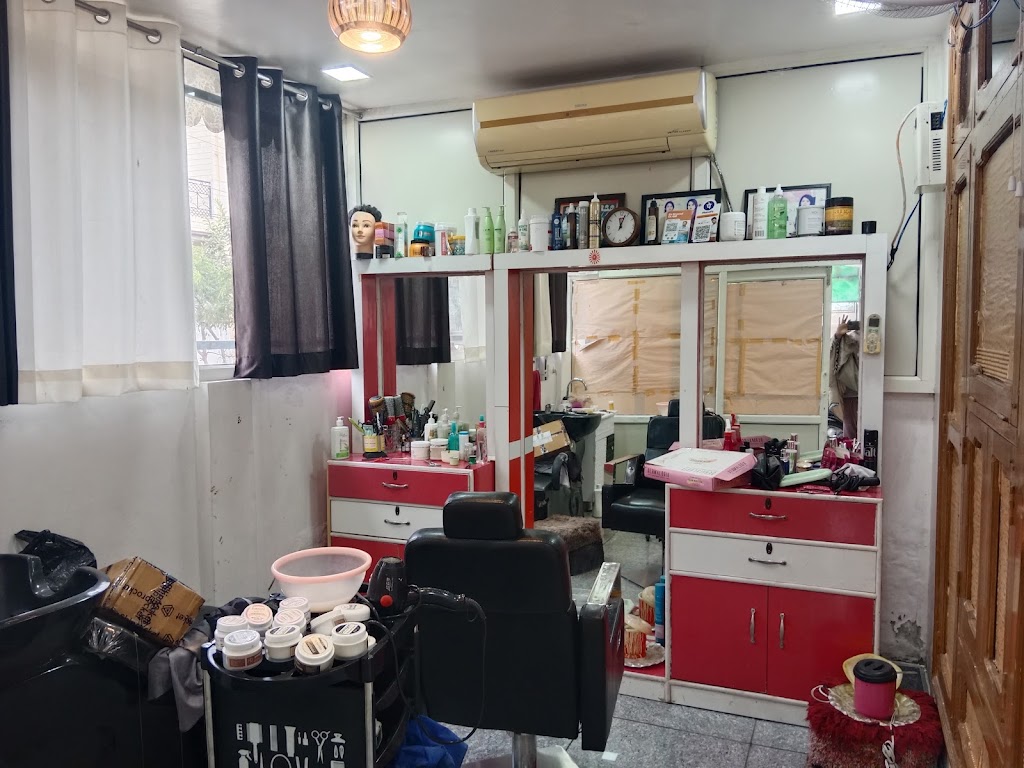 Saffron Beauty Care Parlour