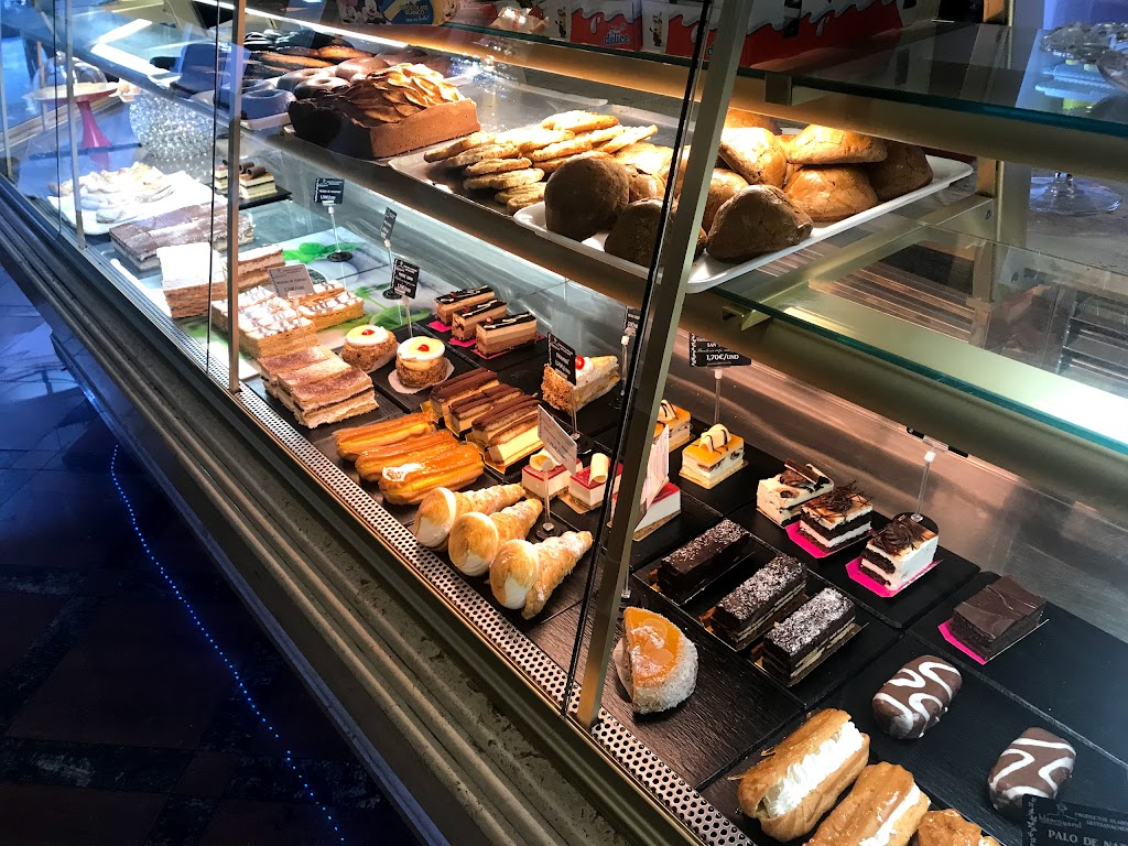 Pasteleria Blanco y Azul - Lope Gisbert