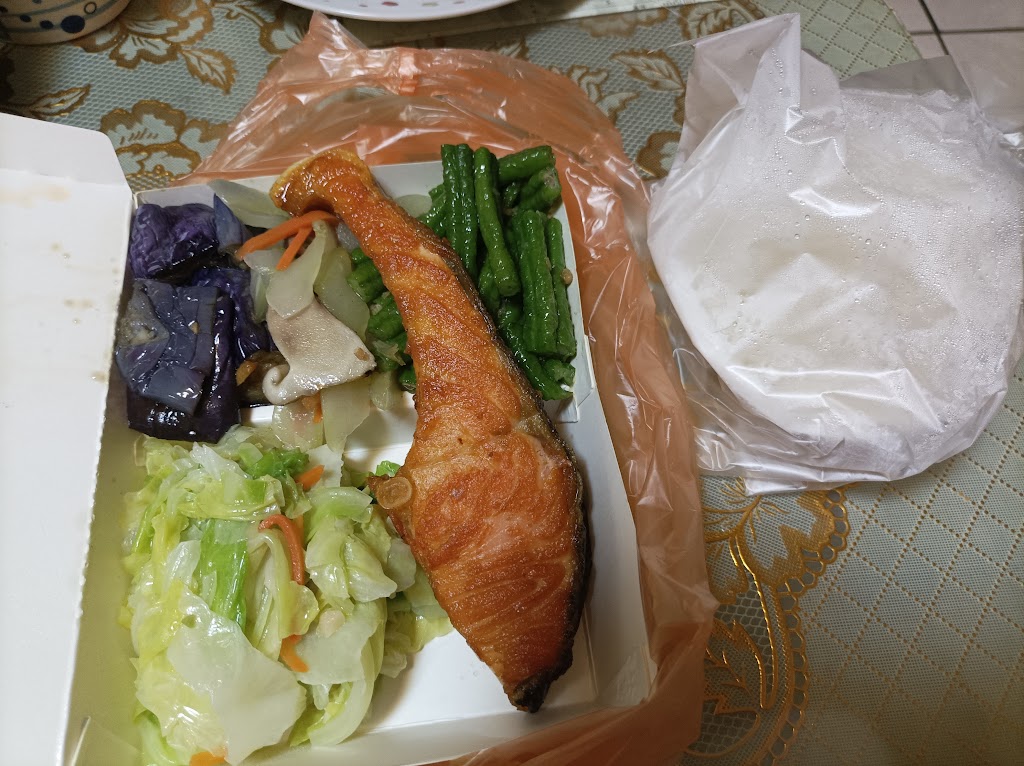 館飽精緻自助餐 的照片