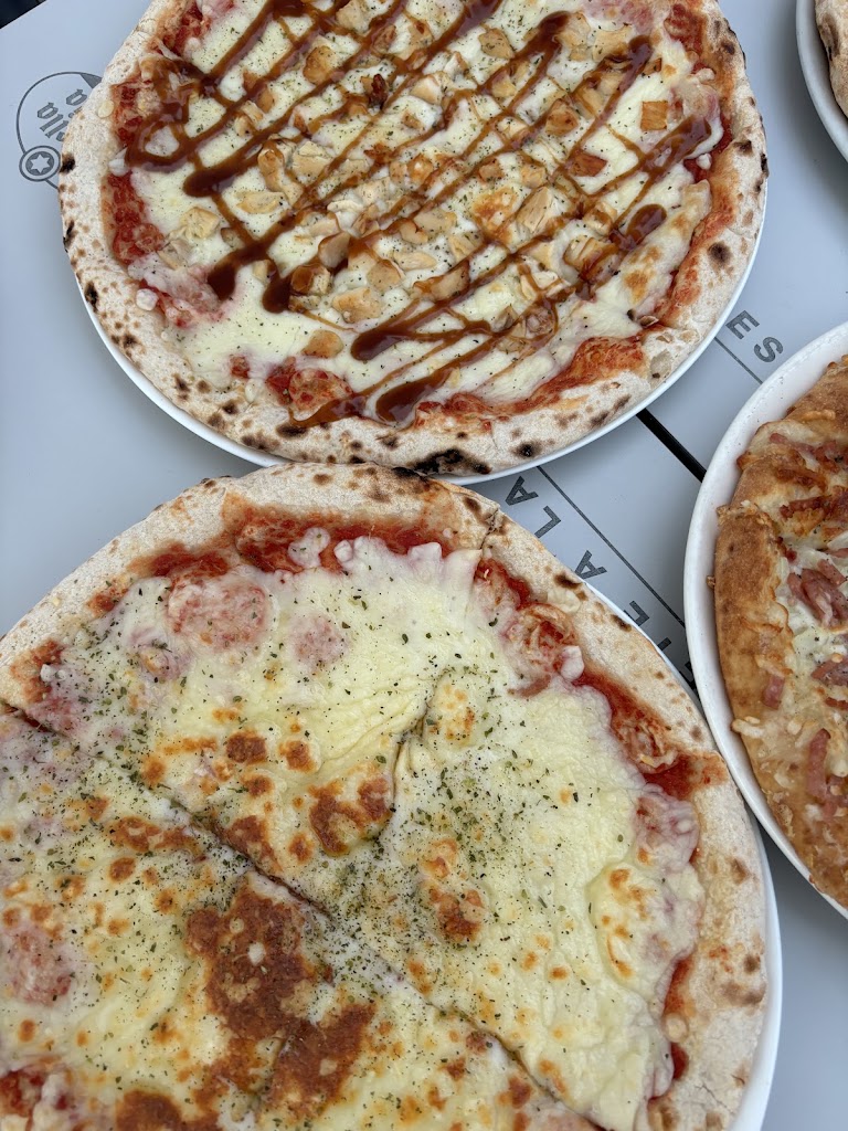 Zepplin Restaurante Bar — Pizza