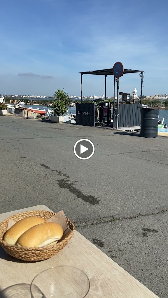 Bar El Pescao — Videos