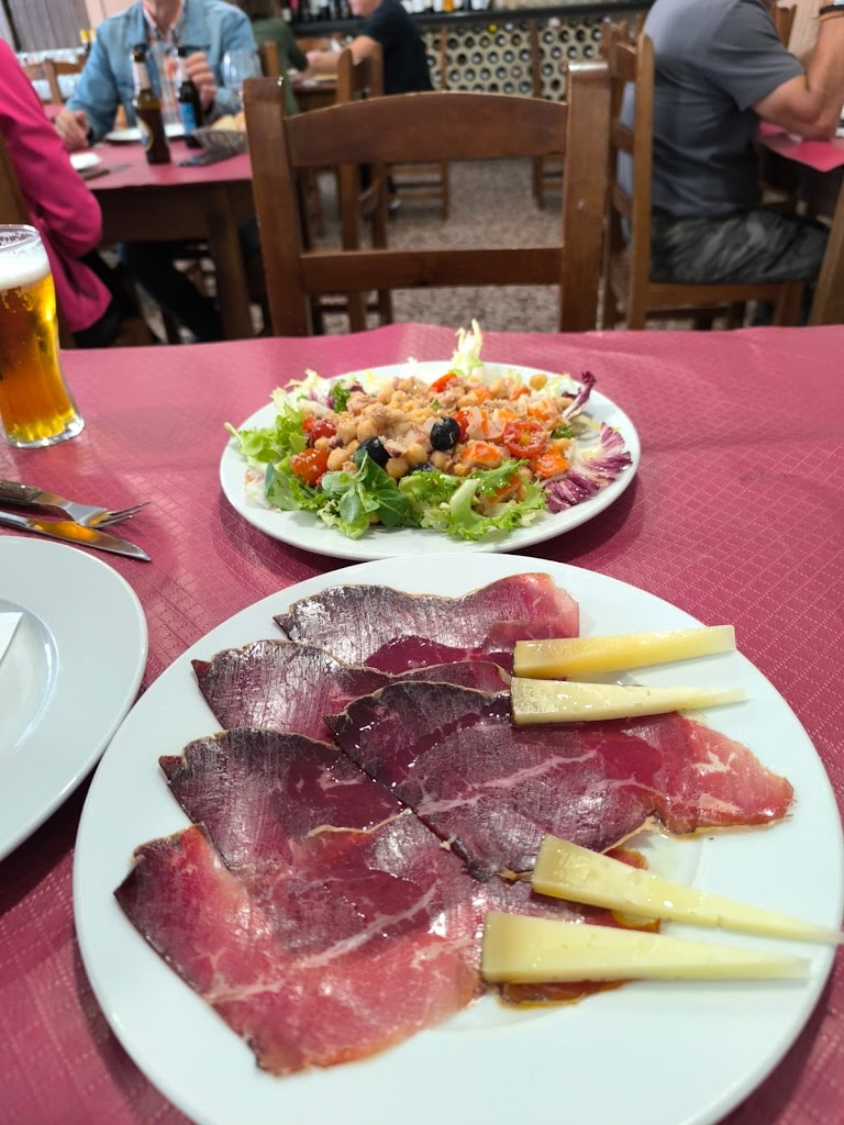 Restaurante Mencia — Comida y bebida