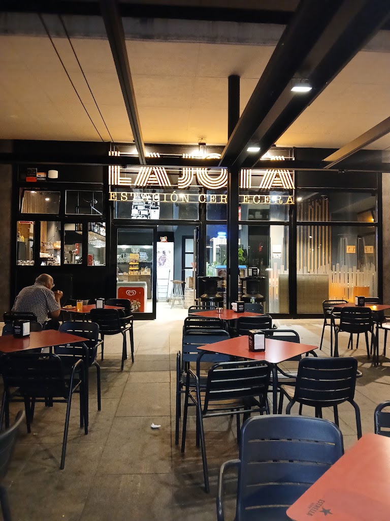 La Jota - Estacion Cervecera — Ambiente