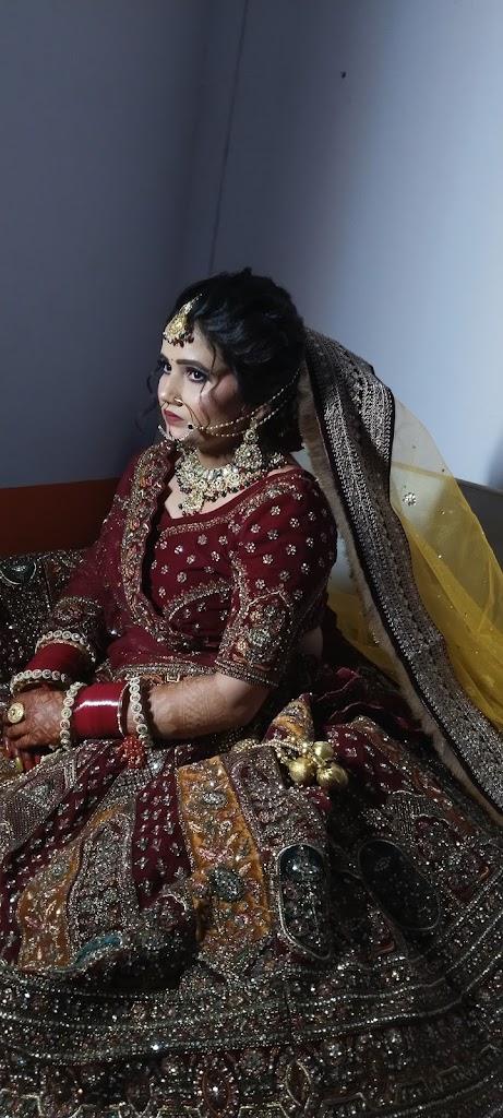 Rs Beauty Parlour Academy Cosmetics