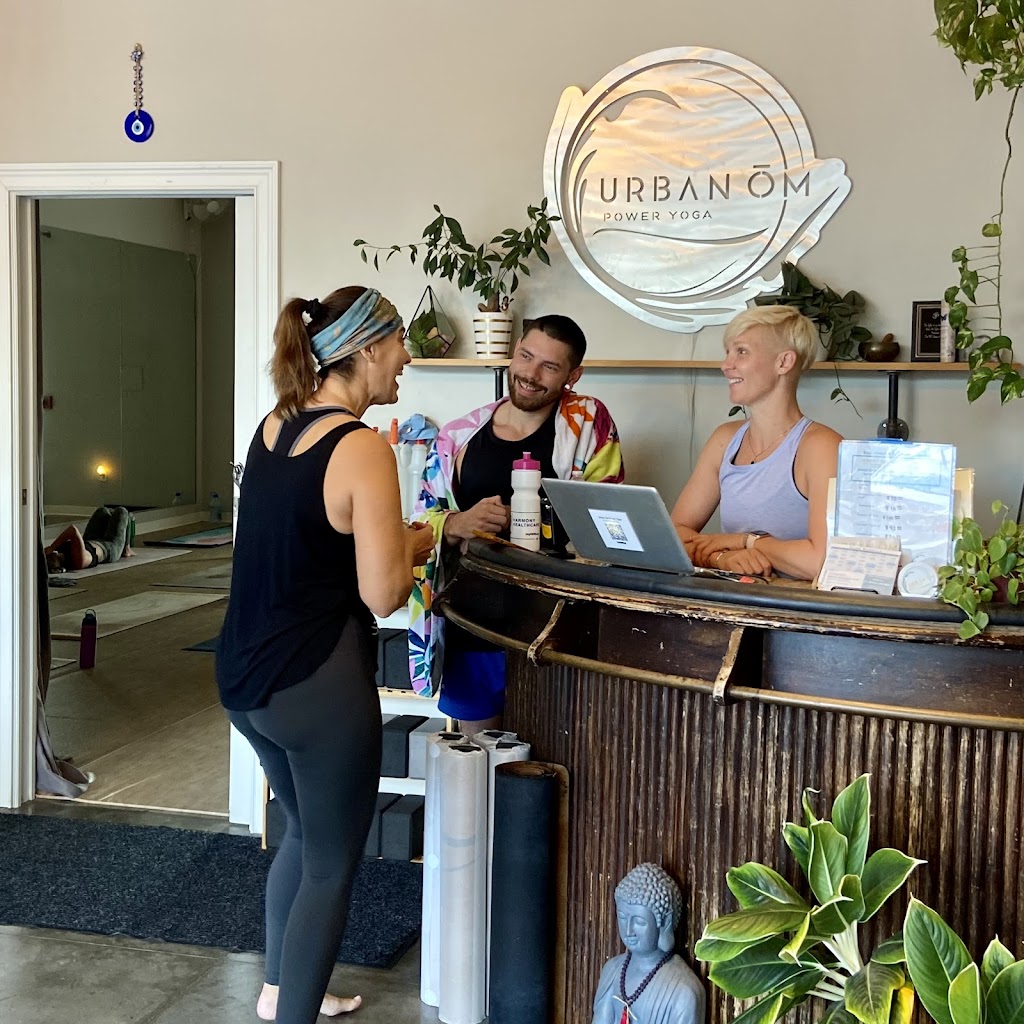  Urban Ōm Power Yoga