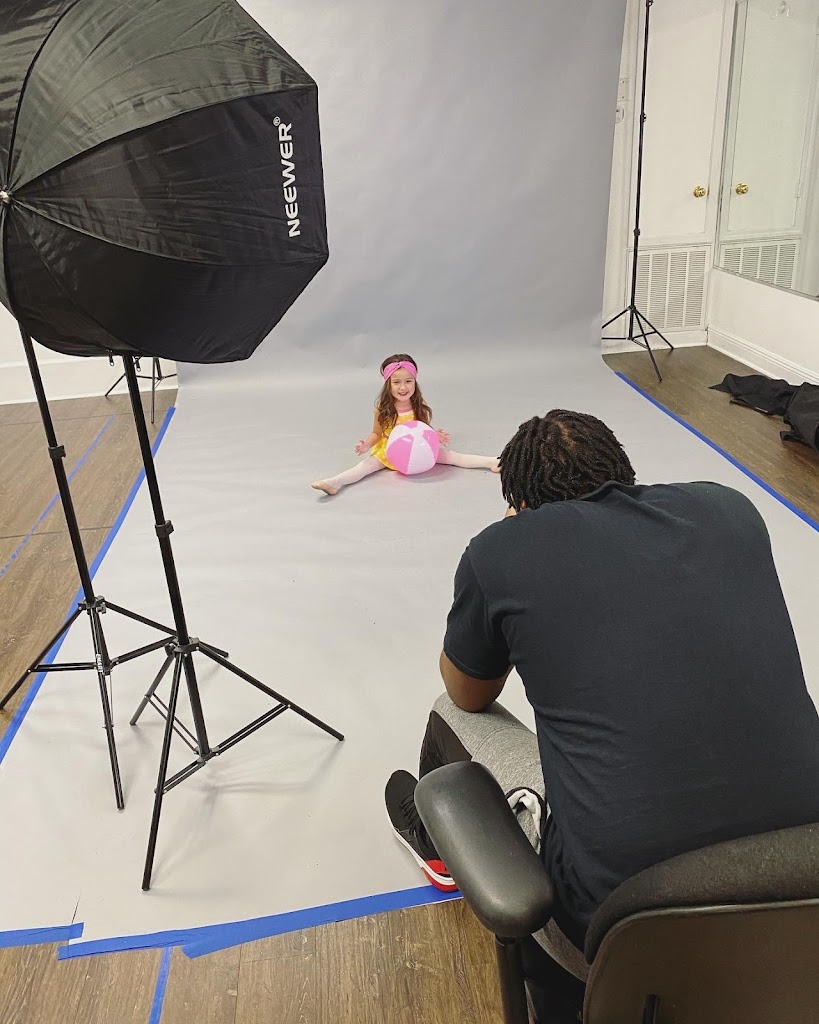  Broadway Open Stage Studio