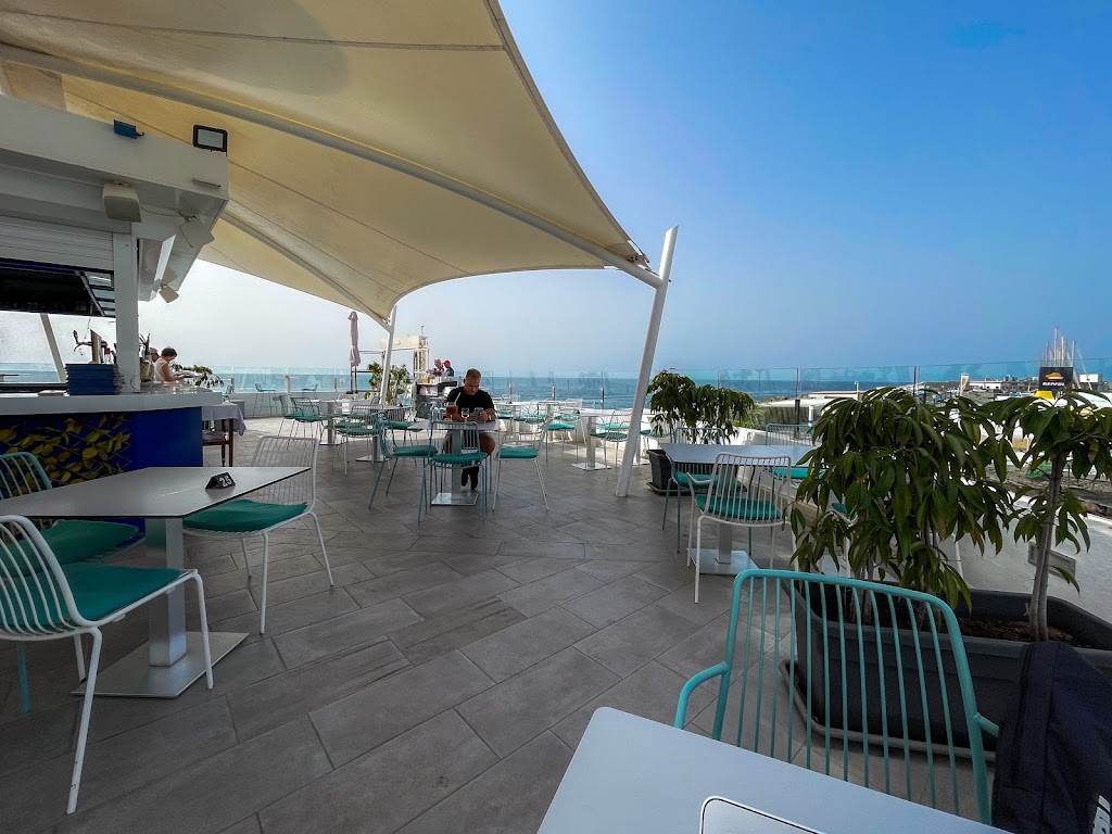Restaurante Beach Club Faro — Ambiente