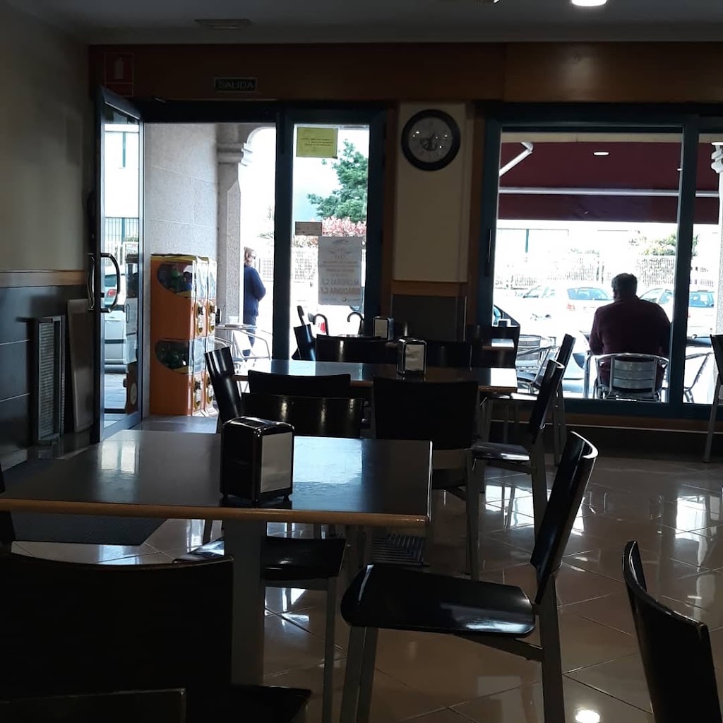 Bar Areeiro Cangas — Ambiente