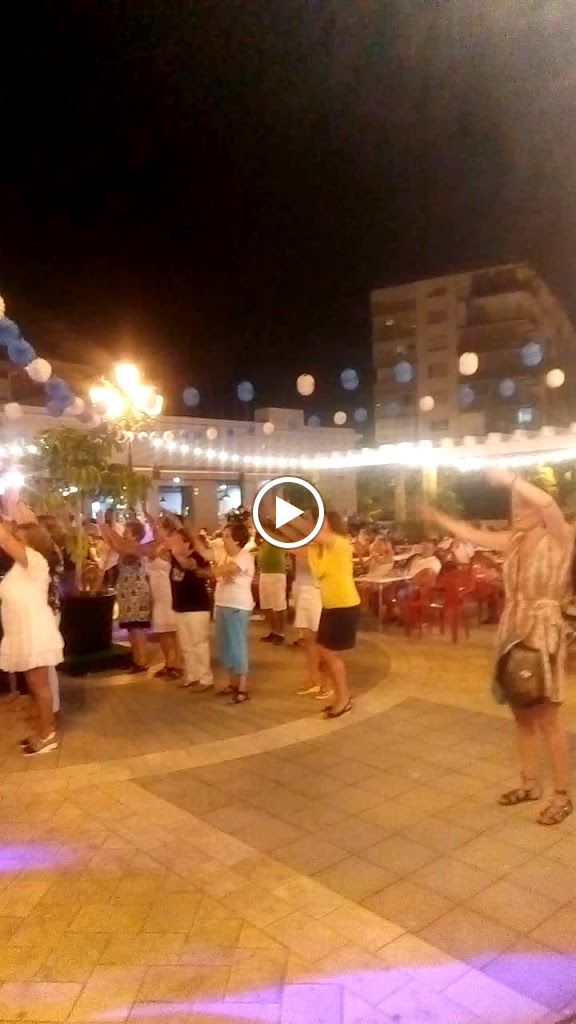 Tange's Sports Bar — Videos