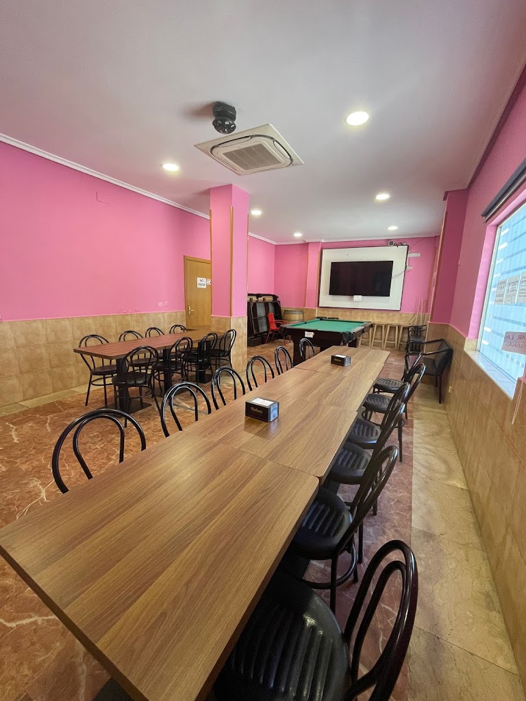 Avenida Byt Tapas — Ambiente