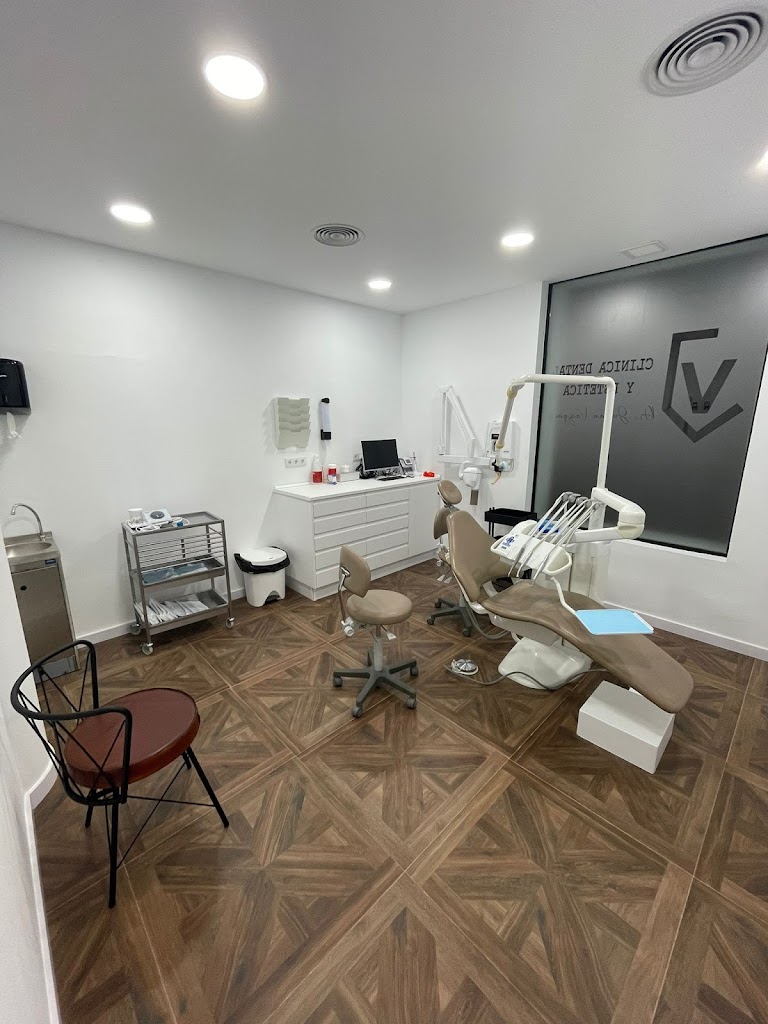 Clinica Dental y Estetica Dr.Julian Vazquez