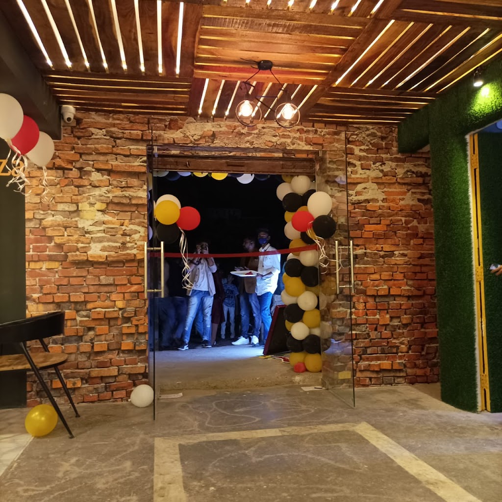 Grubzie Cafe Party Hall