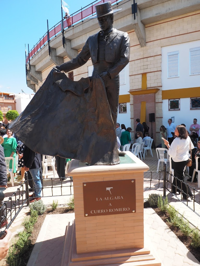 Monumento Curro Romero