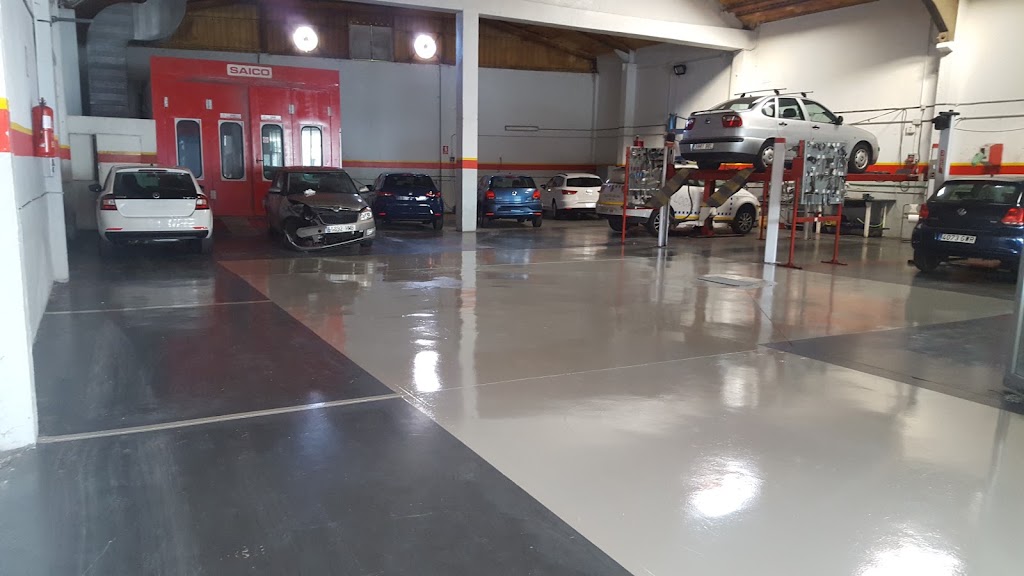 Volkswagen, SKODA, SEAT. Auto Barona. San Jose de la Rinconada. Sevilla — Interior