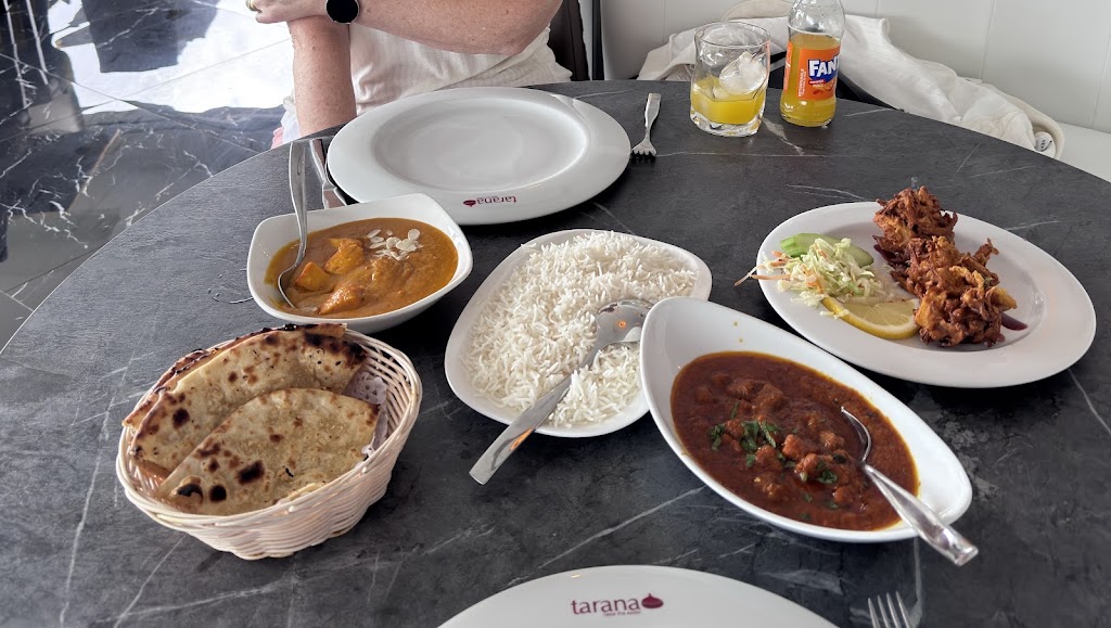 TARANA BAR & INDIAN RESTAURANT — Comida y bebida