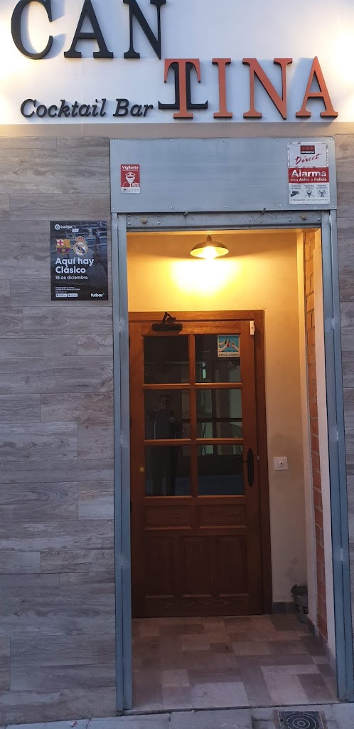 CANTTINA COCKTAIL,S BAR