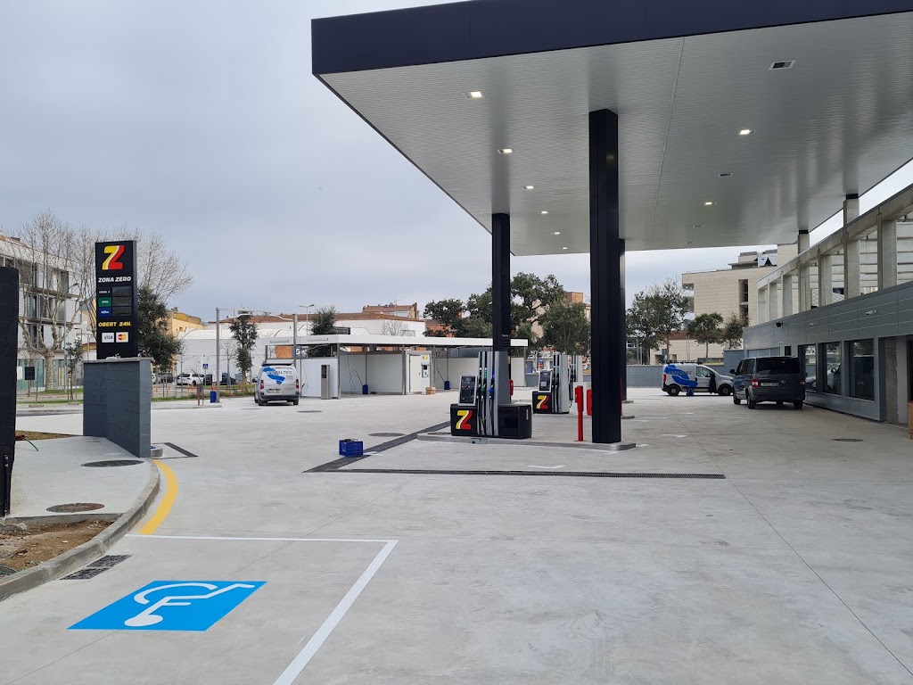 Zona Zero Benzinera — Del propietario