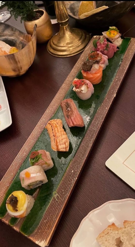 Sushi Utopia Ferrol — Comida y bebida