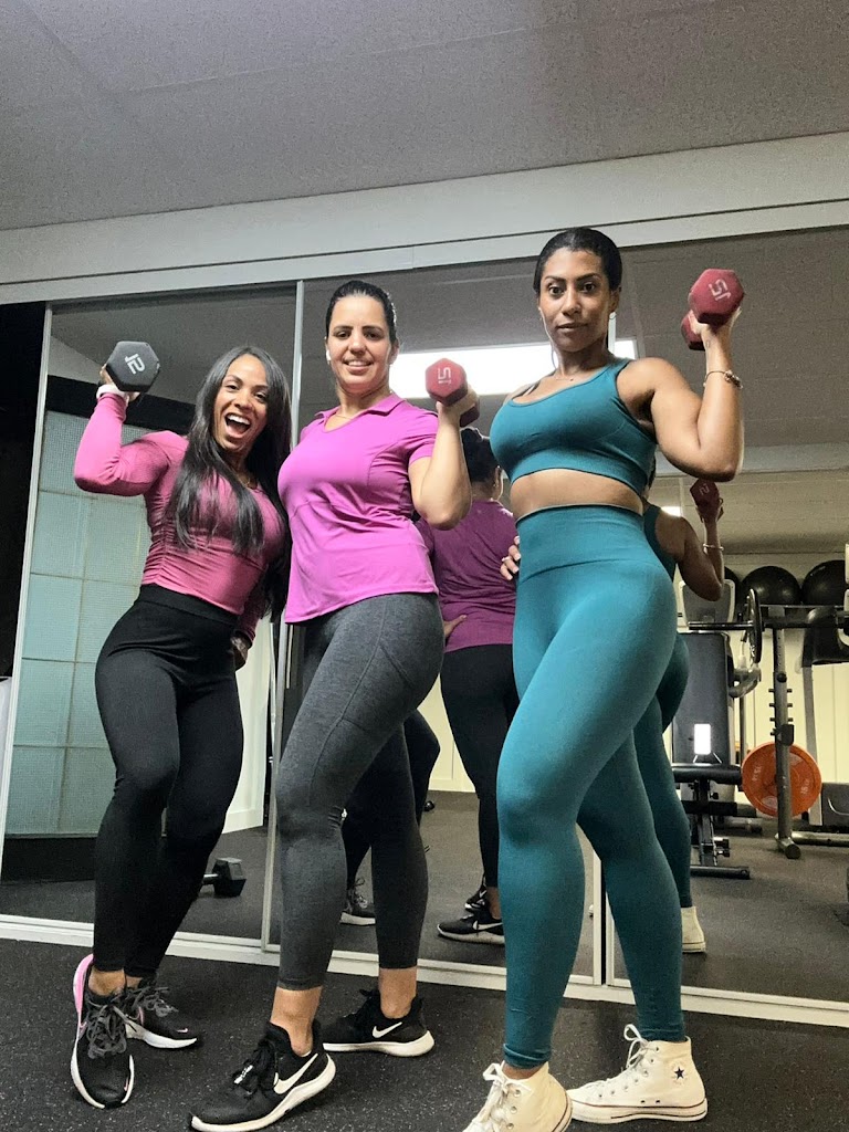  Amanda's Fitness Studio