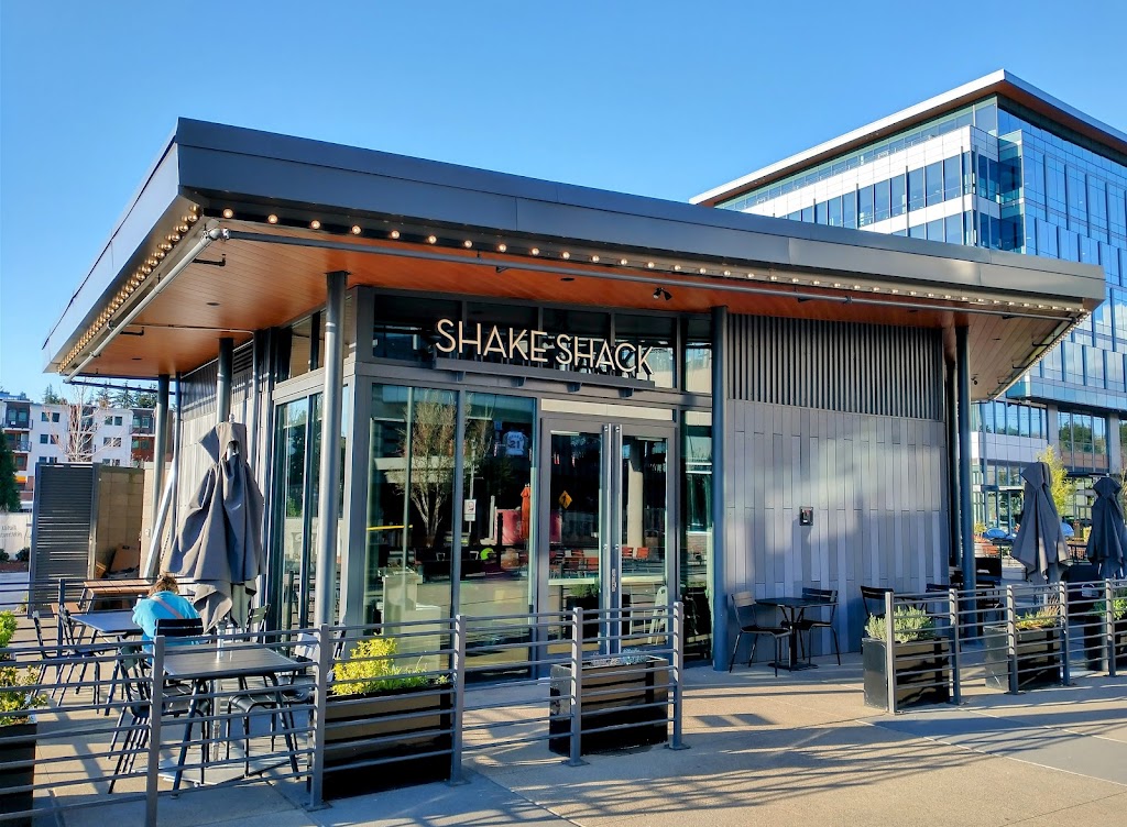 Shake Shack Kirkland in Kirkland